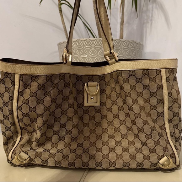 Gucci Tan Monogram Tote Bag - Picture 1 of 8